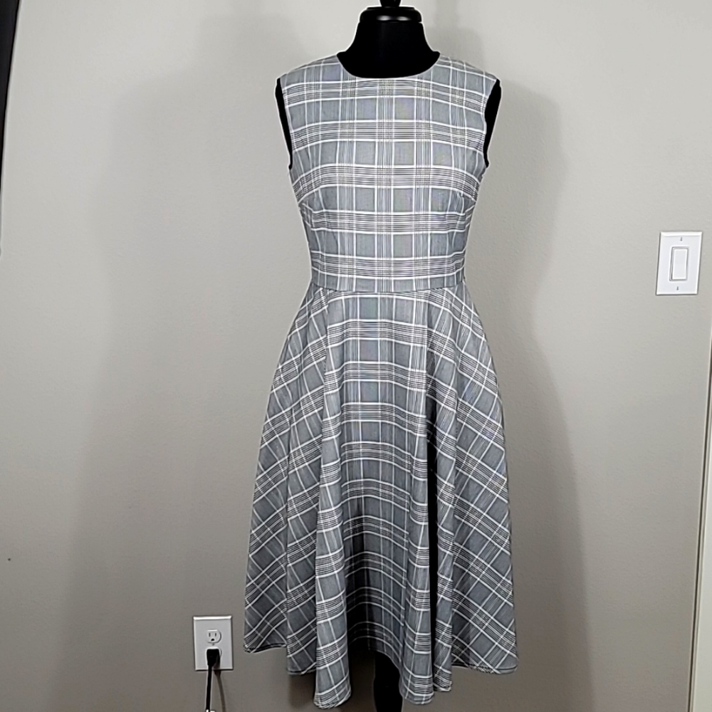 B&W Sleeveless Dress